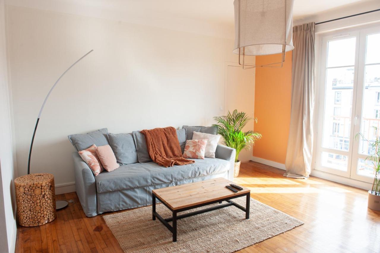 Appartement Spacieux Avec Balcon Et Parking Brest Esterno foto