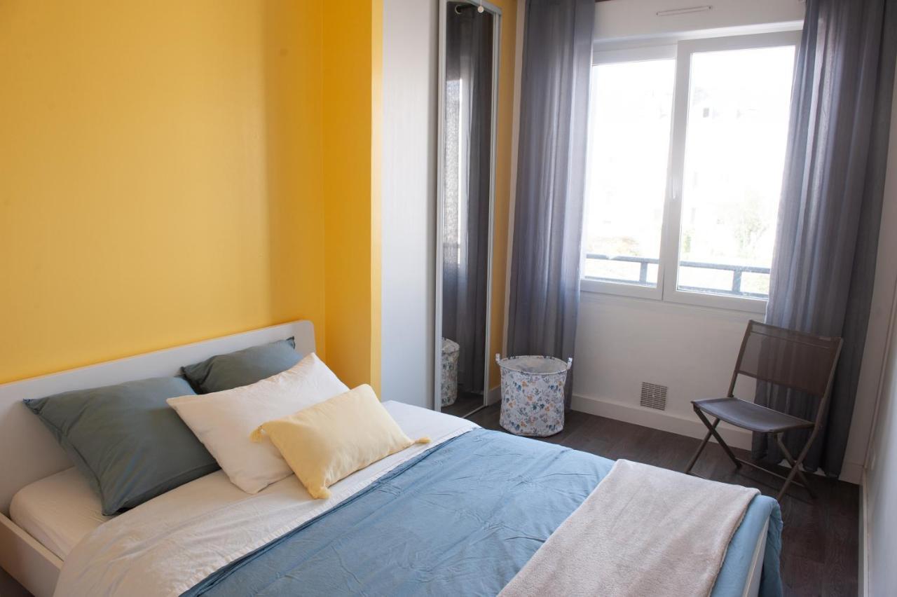 Appartement Spacieux Avec Balcon Et Parking Brest Esterno foto
